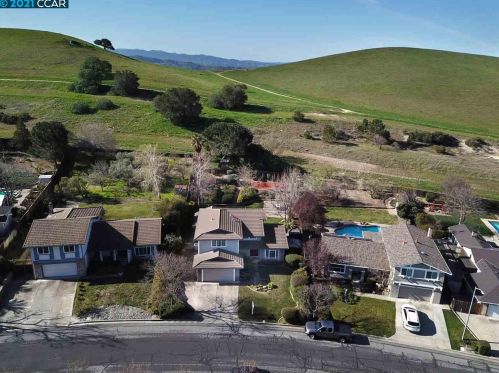 1197 Limeridge Dr, Concord, CA 94518-1916