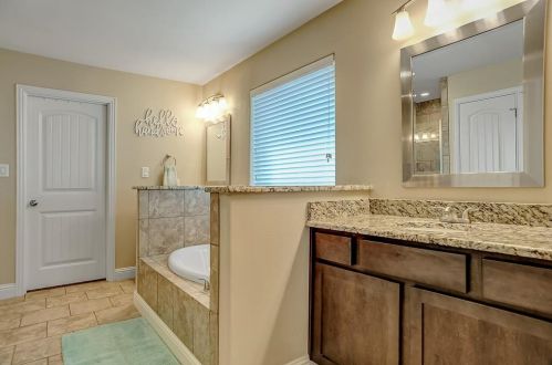 2805 Lillis Ln, Denison TX 75020 exterior