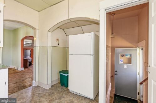 1752 Exton Ave, Trenton NJ 08618-4433 exterior