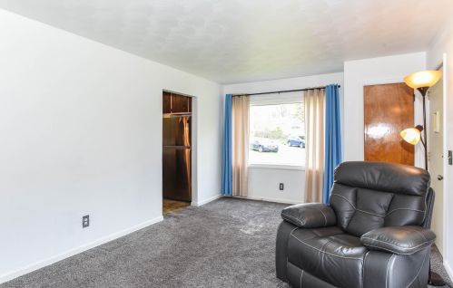 1901 Junction Ave, Kalamazoo MI  49048-1622 exterior