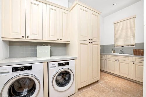 16639 Cortona Ln, Naples FL 34110-3261 exterior