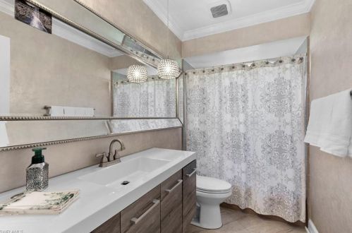 4584 Chippendale Dr, Naples FL 34112-5259 exterior