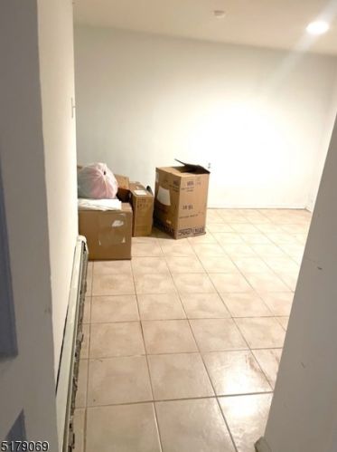 38 Bernard Ave, Edison NJ 08837-3431 exterior