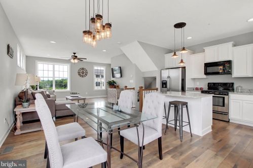 202 Ctr St, Hanover PA 17331-2829 exterior