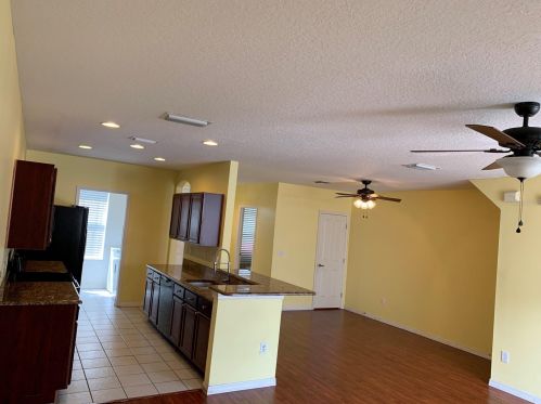 11528 Fountainhead Dr, Tampa FL  33626-3321 exterior