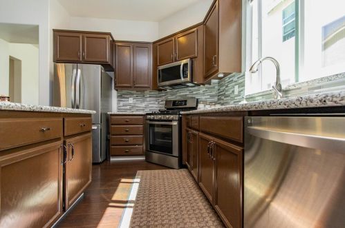 1072 Bennington Ave, Turlock CA  95382-0555 exterior