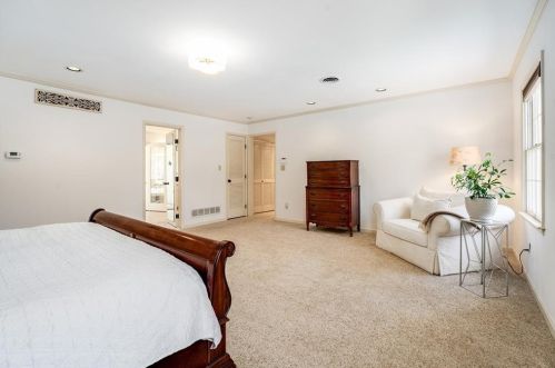 1129 Mason Wood Dr, Atlanta GA 30329-3803 exterior