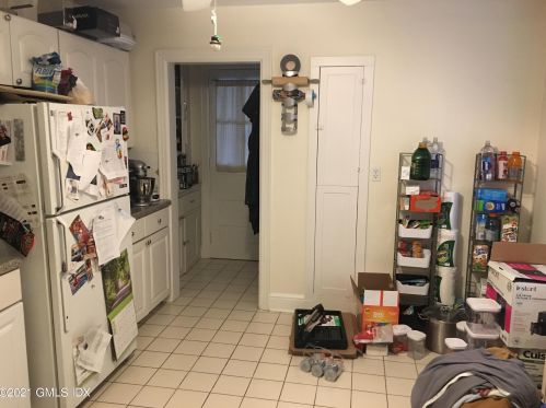 24 Comly Ave, Greenwich CT 06831-4934 exterior