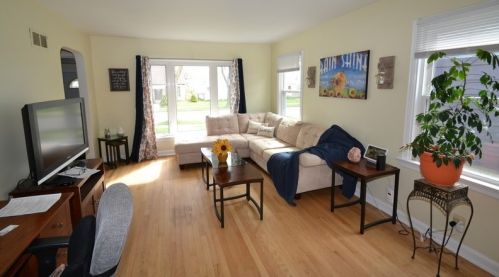 3149 90th St, Milwaukee, WI 53222-3611