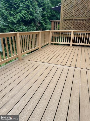 10904 Pebble Run Dr, Silver Spring MD 20902-3685 exterior