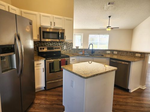 1161 Clifton Ln, Fort Pierce FL  34983-3201 exterior