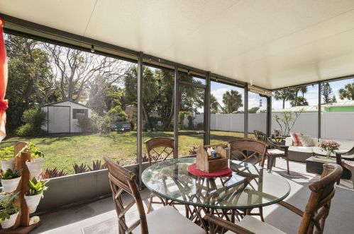 352 Fernandina St, Fort Pierce FL 34949-3537 exterior