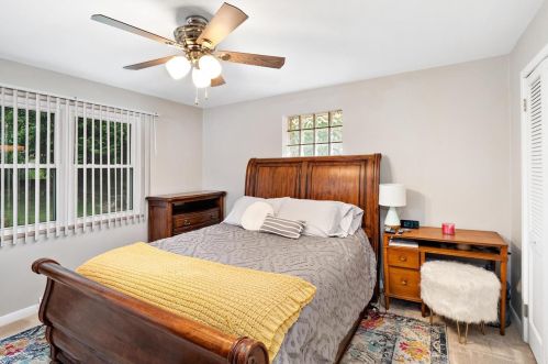 11800 Fairlind Dr, Saint Louis MO exterior