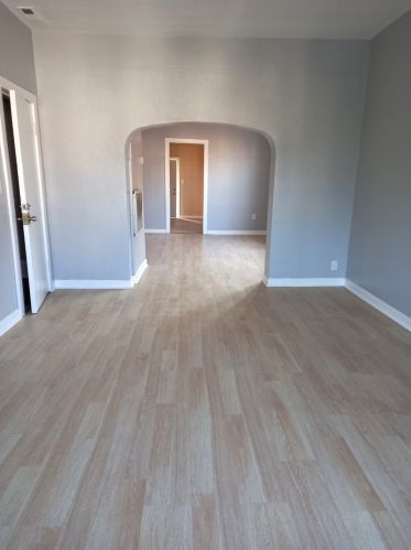 8931 Houston Ave, Chicago IL 60617-3239 exterior