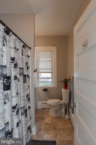 932 Lititz Ave, Lancaster PA 17602-1919 exterior