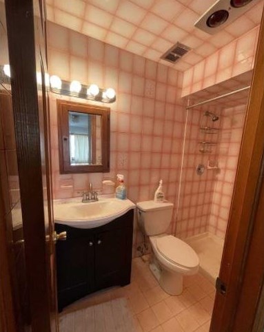 114 Pne St, Cliffside Park NJ 07010-1018 exterior