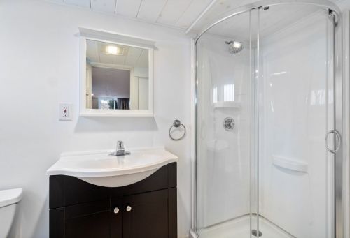 1845 Commonwealth Ave, Newton MA 02466-2725 exterior