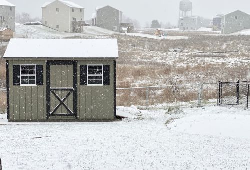 554 Oak Meadow Dr, Middlevle, MI 49333-8478