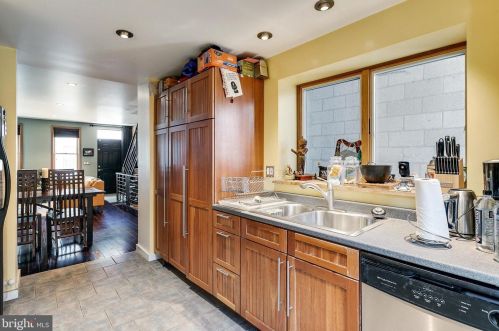 408 Greenwich St, Philadelphia PA  19147-6523 exterior