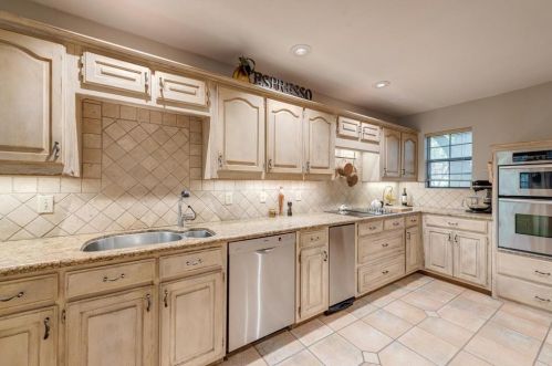 4016 Hackmore Loop, Irving TX 75061-6118 exterior