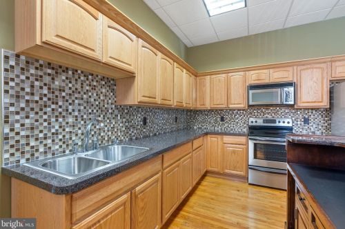 1712 2nd St, Philadelphia PA 19148-1334 exterior