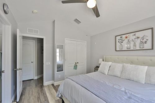 6615 Shining Sun Ct, Tampa FL 33634-1251 exterior