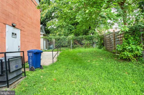 4510 Brk St, Washington DC 20019-3424 exterior