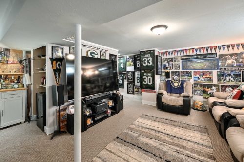 3425 95, Milwaukee WI 53222-3555 exterior