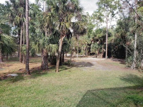 431 22nd Ave, Naples, FL 34120-3370