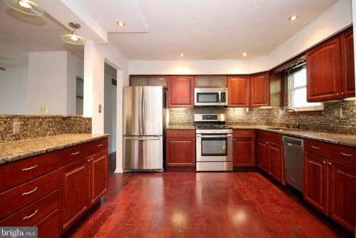 62 Dakota Trl, Browns Mills NJ 08015-5225 exterior