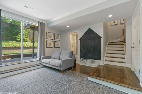 1802-A Diversey Pkwy, Chicago IL exterior