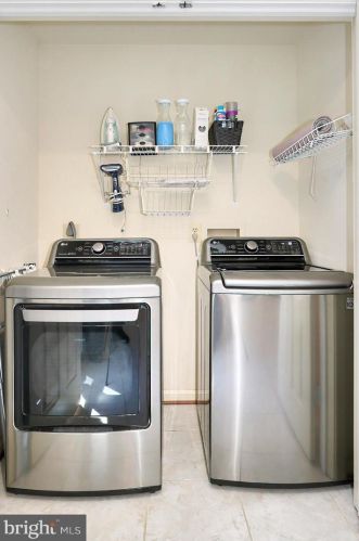 5324 Buxton Ct, Alexandria VA 22315-4761 exterior