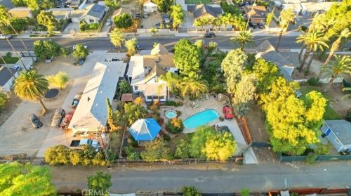 239 7 St, Perris CA 92570-2366 exterior