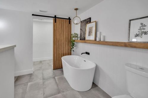 8115 Newport Ave, Tampa FL  33604-2814 exterior