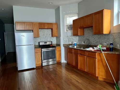 6047 Peoria St, Chicago IL 60621-2031 exterior