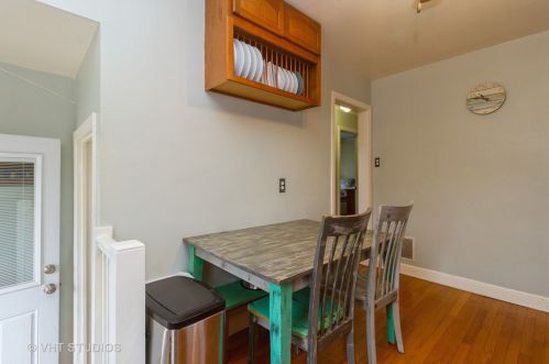 10500 Kedzie Ave, Chicago IL 60659-1309 exterior