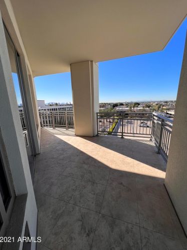 2211 Camelback Rd, Phoenix AZ  85015-3446 exterior