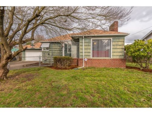 7001 Leonard St, Portland, OR 97203-3218