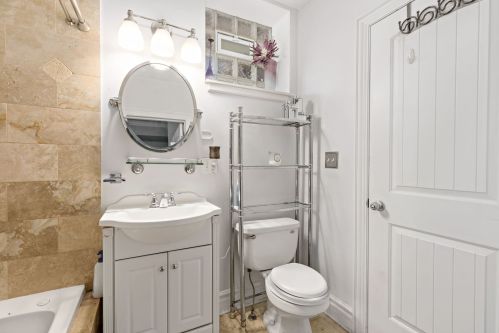 3546 King Dr, Chicago IL 60653-1110 exterior