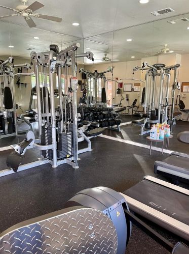 1100 Moon Cir, Folsom CA  95630-4110 exterior