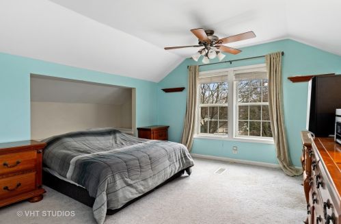 514 5th Ave, Saint Charles IL  60174-2928 exterior