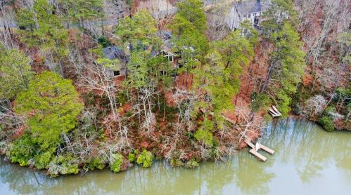 9615 Huntcliff Trce, Atlanta GA 30350-2615 exterior