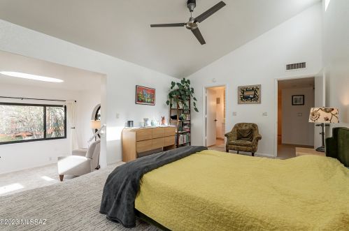 5221 1st Ave, Tucson AZ  85718-4701 exterior