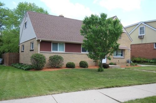 2760 61st St, Milwaukee WI  53210-2108 exterior