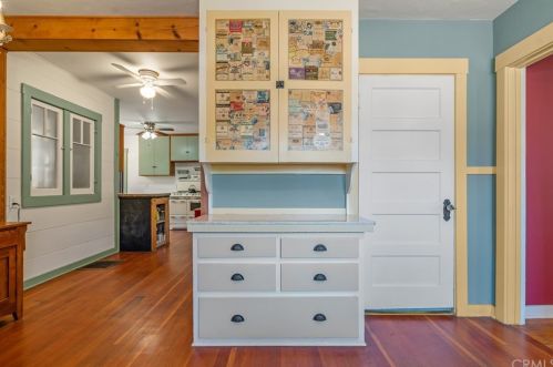 4895 Brockton Ave, Riverside CA 92506-1128 exterior