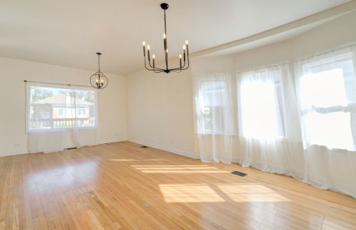 8104 Dorchester Ave, Chicago IL  60619-3436 exterior