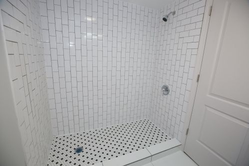 6144 Gunnison St, Chicago IL  60630-2949 exterior