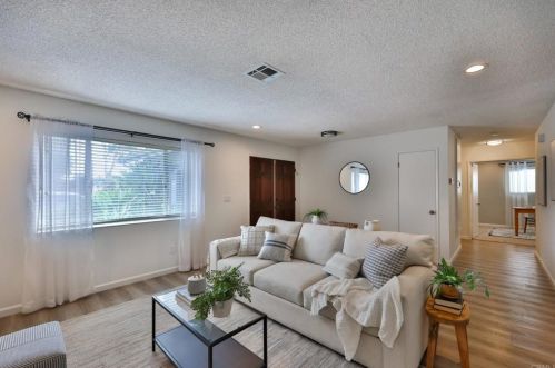 872 Halecrest Dr, Chula Vista CA 91910-6412 exterior