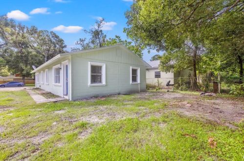 8718 15th St, Tampa FL  33604-7905 exterior