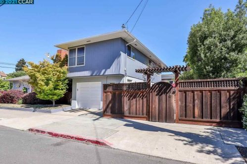 1161 Camelia St, Berkeley CA 94710-1521 exterior